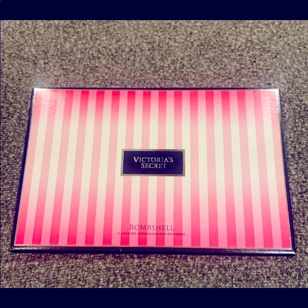 Victoria’s Secret Bombshell Scented Papers